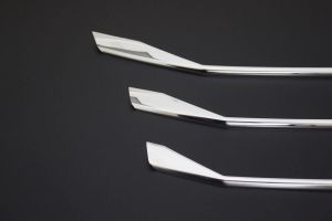 OMSA VW T6.1 Caravelle Krom Ön Panjur Alt Çıtası 5 Parça 2020-2023 Arası