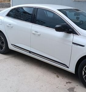 Renault Megane 4 Sedan Krom Yan Kapı Çıtası 4 Parça 2015 sonrası