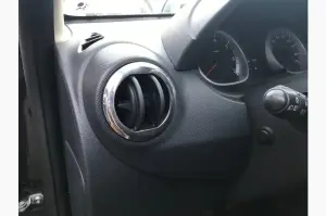 Dacia Logan MCV 2005-2014 Arası Krom Havalandırma Çerçevesi 4 Prç. Paslanmaz Çelik
