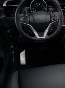 Renault Clio 5 Ayak Dinlendirme Pedalı Krom Ayak Dayama Pedalı