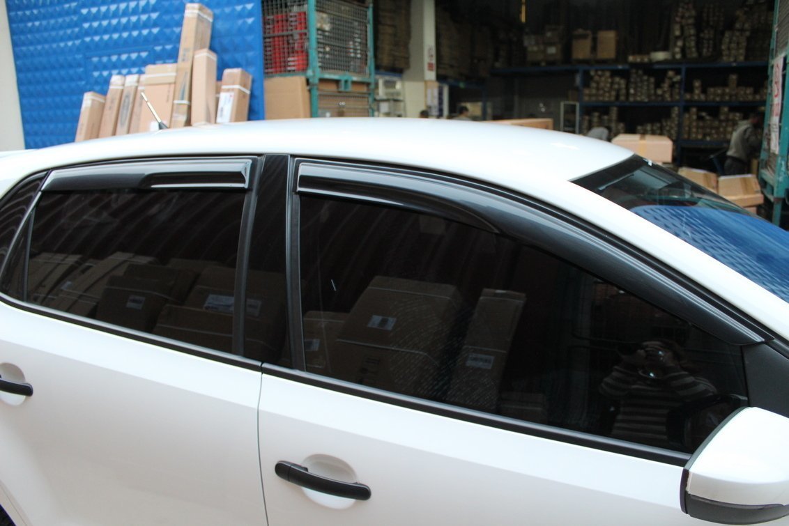 Omsa Line VW Golf 5 Cam Rüzgarlığı 2004-2009 Arası