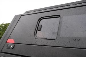 OMSA VW Amarok Omcap Camlı Kabin Paslanmaz Çelik Sürgülü Yan Camlar 2022 ve Sonrası