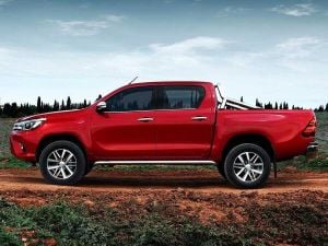 OMSA Toyota Hilux Krom Cam Alt Çıtası 2015 ve Sonrası