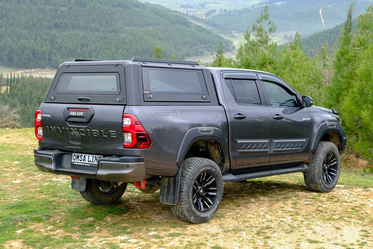 OMSA Toyota Hilux Omcap Camlı Kabin Paslanmaz Çelik 2015 ve Sonrası