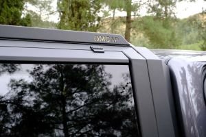 OMSA Toyota Hilux Omcap Camlı Kabin Paslanmaz Çelik 2015 ve Sonrası