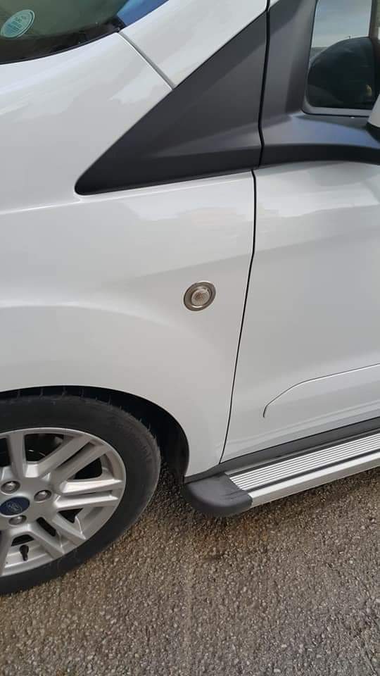 Courier Krom Sinyal Çerçevesi 2018 Ve Sonrası 2prç Paslanmaz Çelik