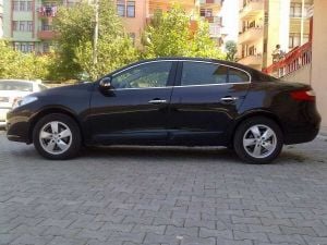 OMSA Renault Fluence SD Krom Cam Alt Çıtası 2009-2015 Arası